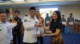 Gubernur menekankan bahwa kekayaan alam Lampung yang besar tidak akan maksimal tanpa sentuhan teknologi. Termasuk pemanfaatan teknologi AI. ( foto: ist)